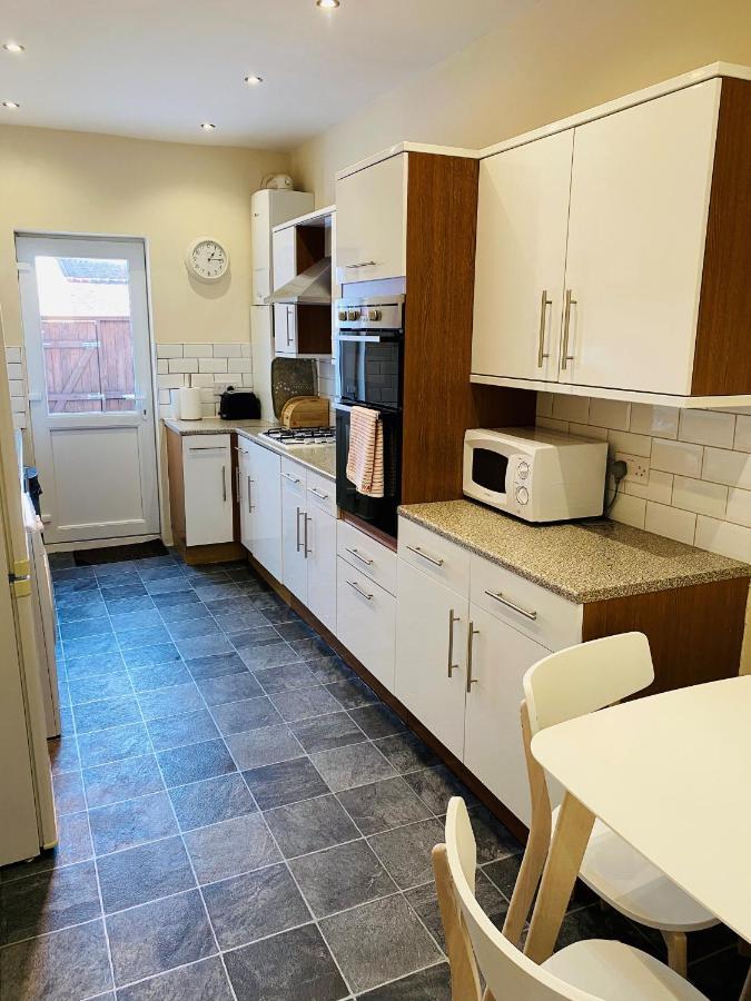 Light And Spacious Highcross Apartment Poulton-le-Fylde Eksteriør bilde