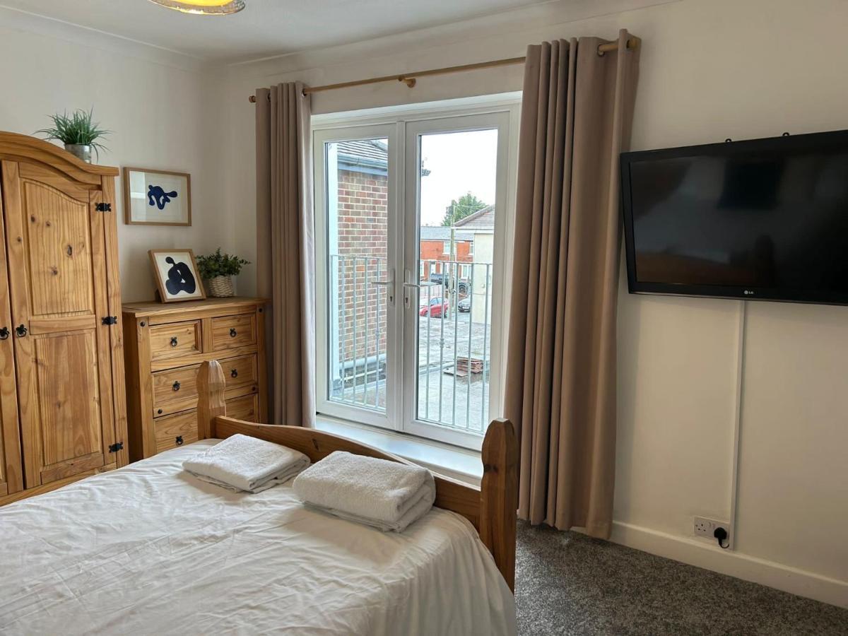 Light And Spacious Highcross Apartment Poulton-le-Fylde Eksteriør bilde