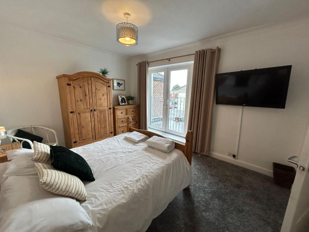 Light And Spacious Highcross Apartment Poulton-le-Fylde Eksteriør bilde