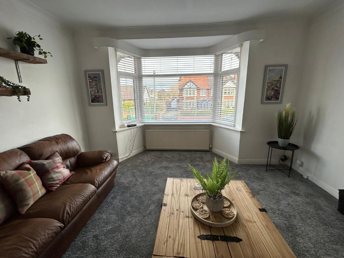 Light And Spacious Highcross Apartment Poulton-le-Fylde Eksteriør bilde
